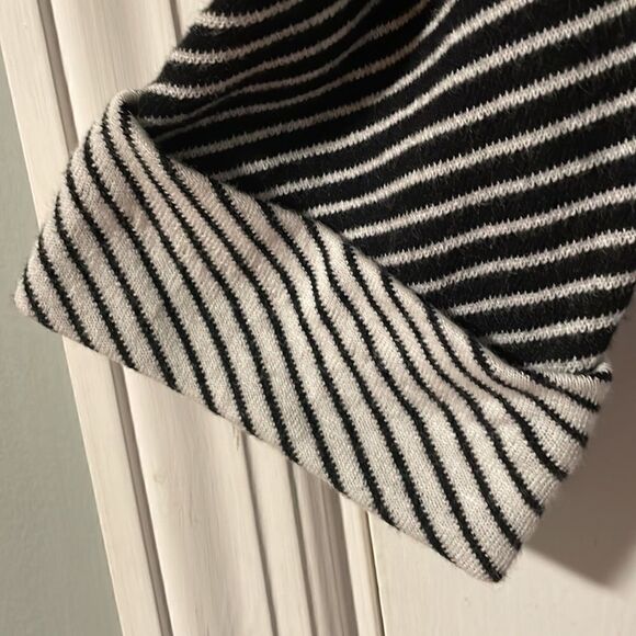 Chico’s black and white stripe soft knit one button jacket w lapels size Medium - Picture 4 of 9